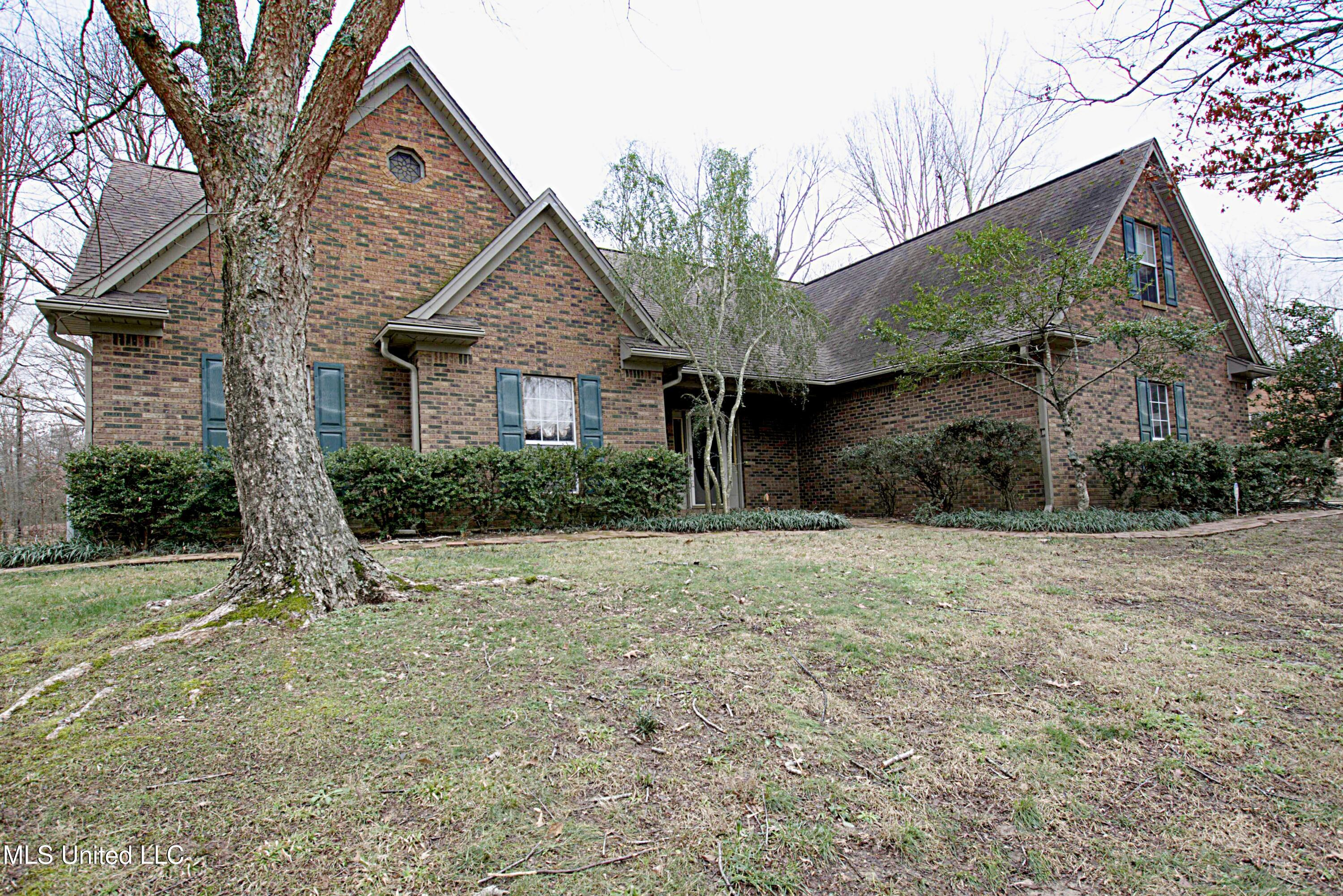 1320 Wooten Road Nesbit, MS 38651 - Photo 2 of 37 Front Up Close