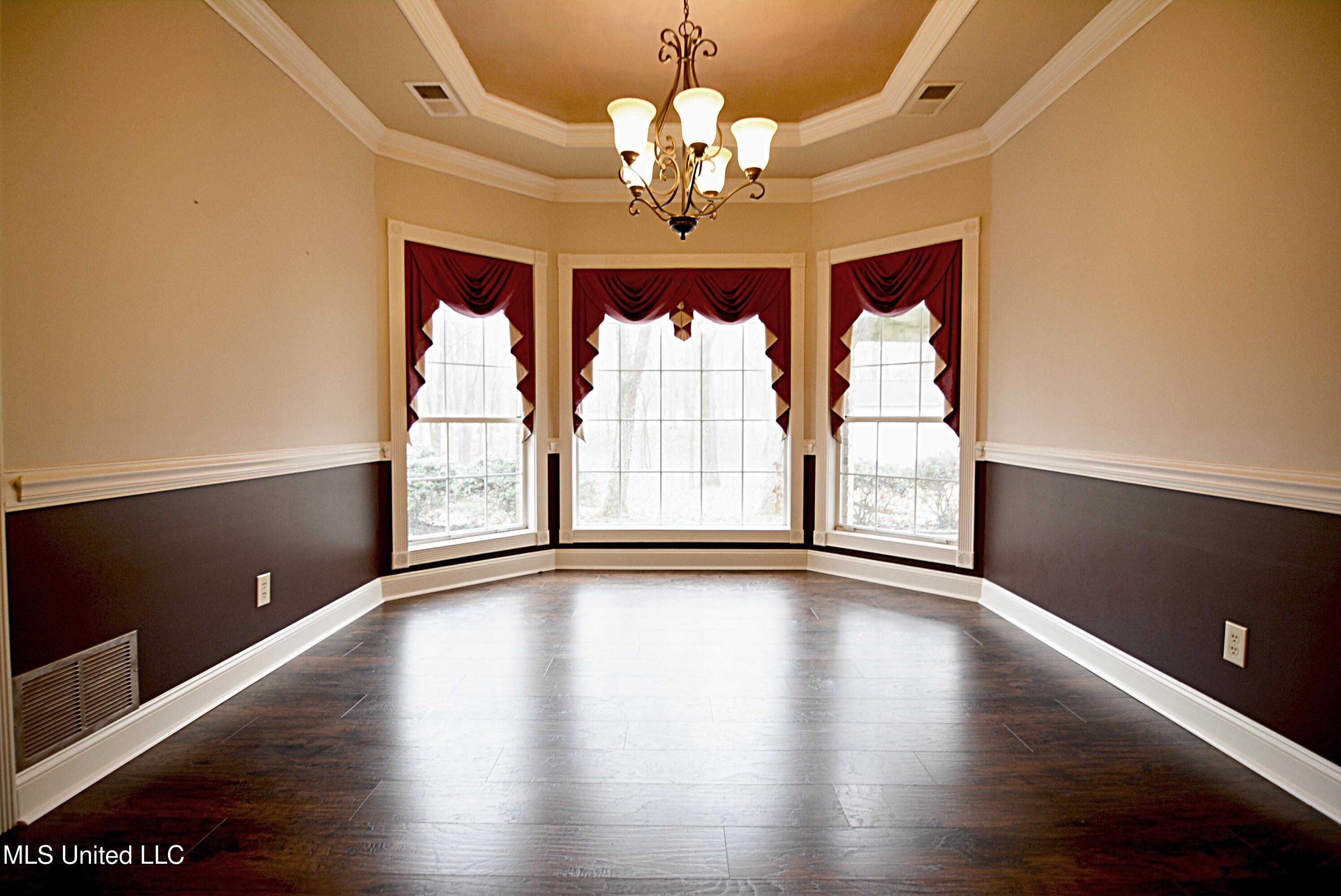1320 Wooten Road Nesbit, MS 38651 - Photo 9 of 37 Dining Room
