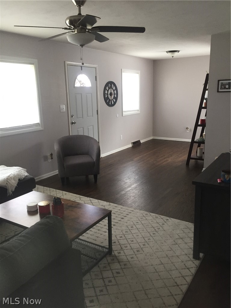 459 Nobottom Road Berea, OH 44017 - Photo 6 of 14 Gallery Image 6