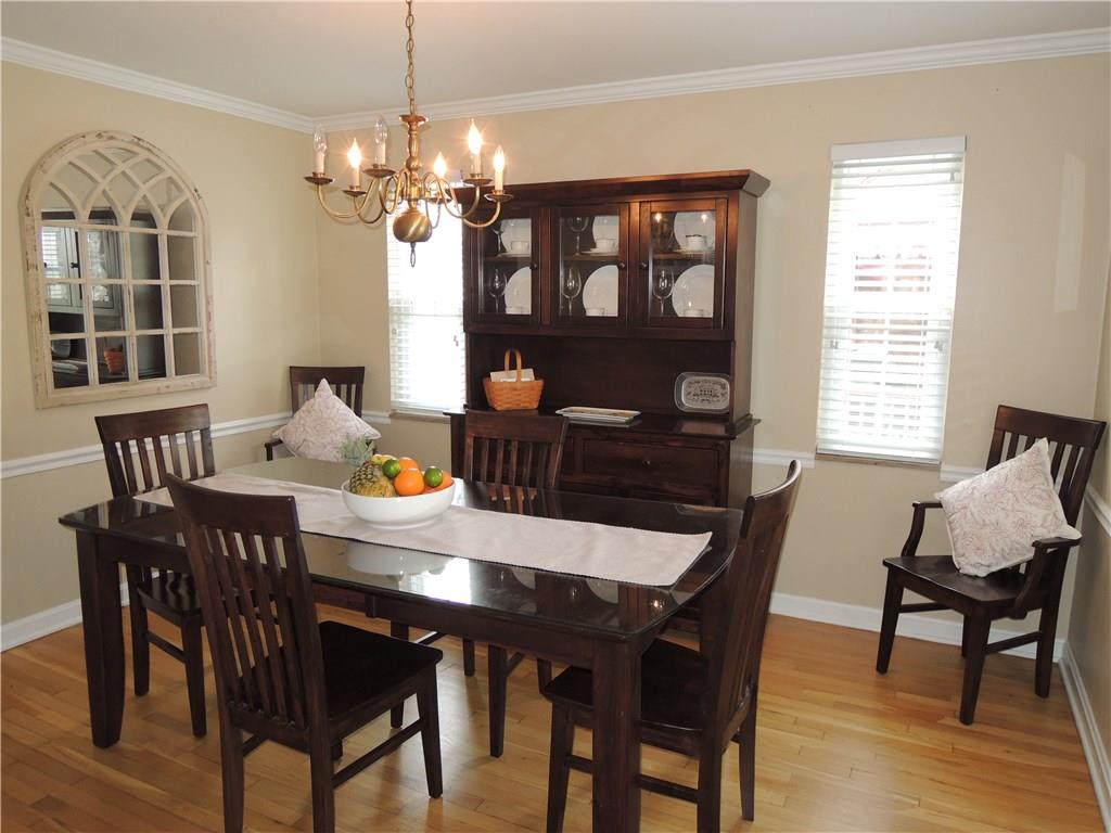 420 Old Farm Road Pittsburgh, PA 15228 - Photo 4 of 13