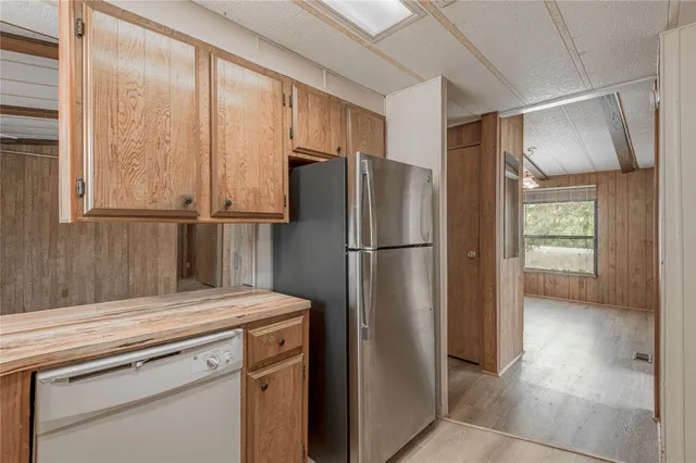 $1,300 | 30 Allen Drive, Huntsville, TX 77320