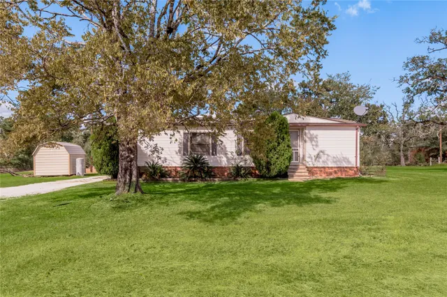 $1,300 | 30 Allen Drive, Huntsville, TX 77320