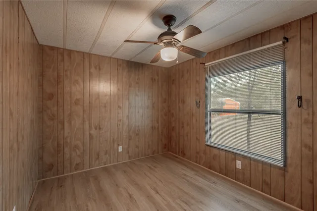 $1,300 | 30 Allen Drive, Huntsville, TX 77320