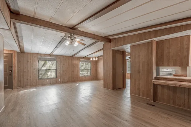 $1,300 | 30 Allen Drive, Huntsville, TX 77320