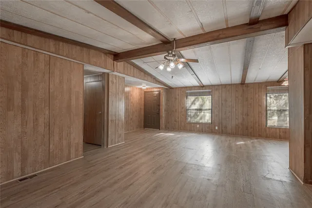 $1,300 | 30 Allen Drive, Huntsville, TX 77320