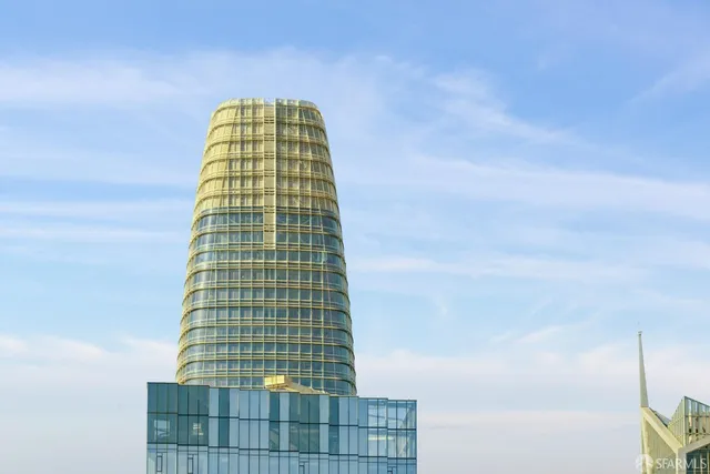 a view of a multi story building