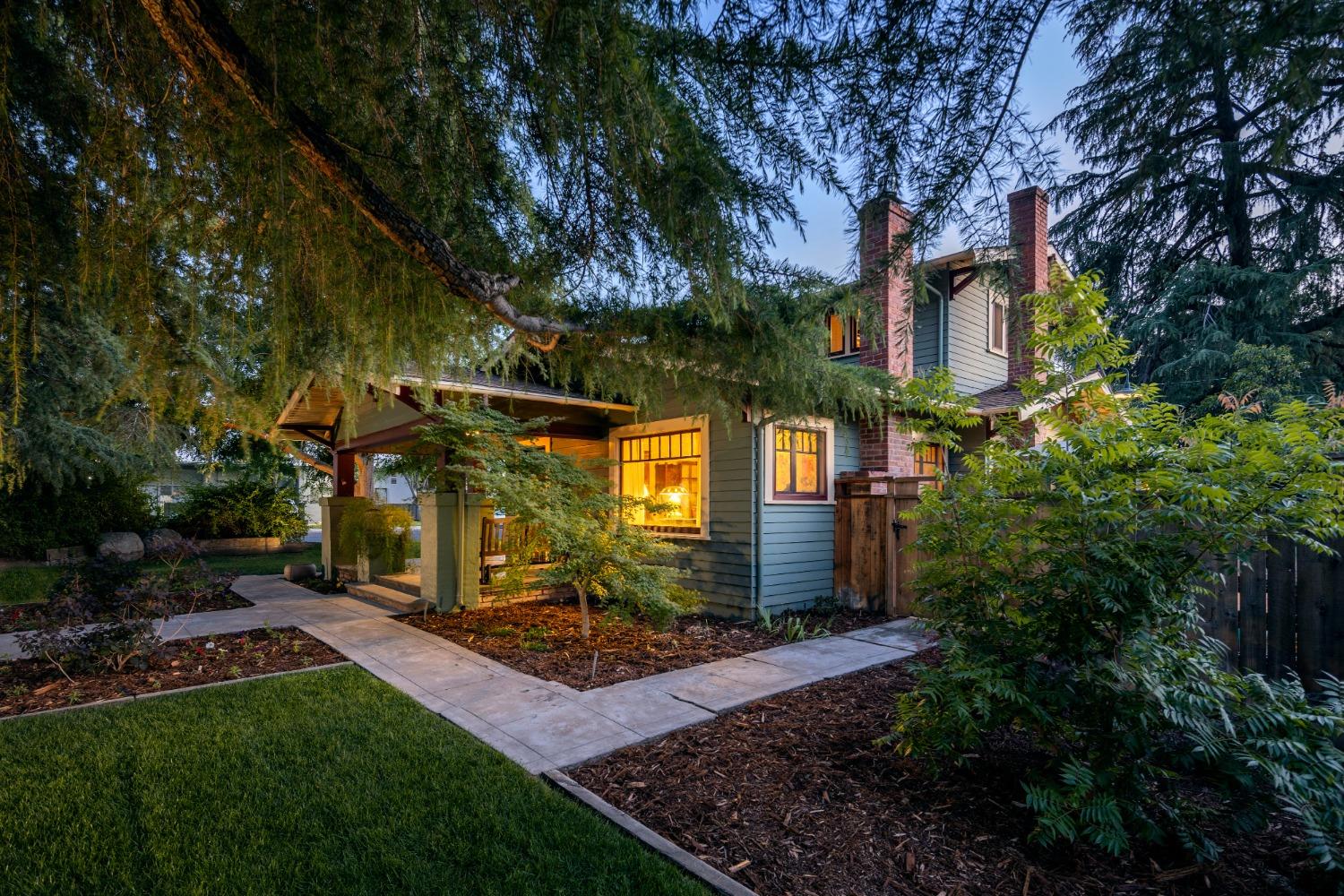 46 Pollasky Avenue Clovis, CA 93612 - Photo 4 of 69