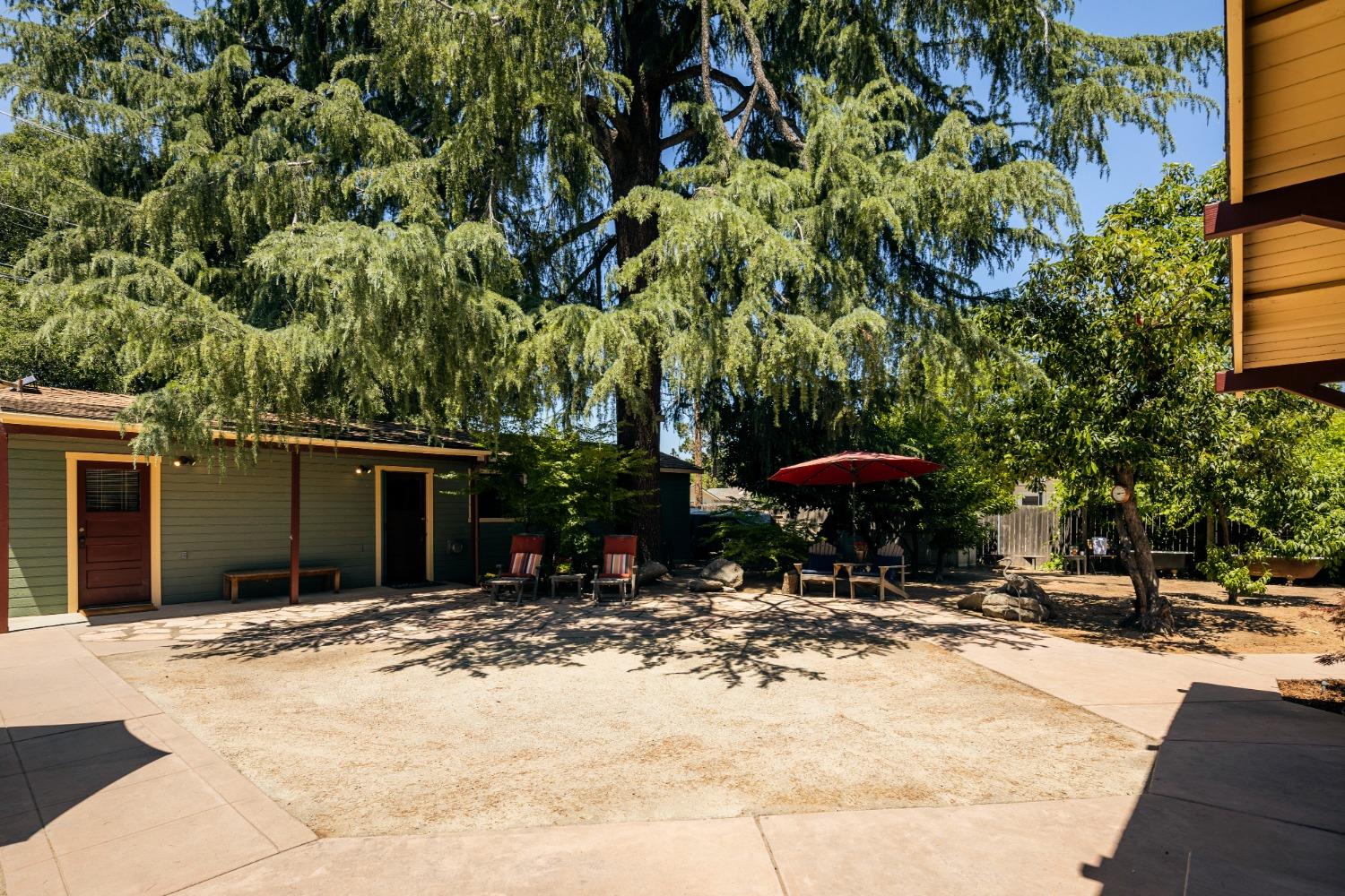 46 Pollasky Avenue Clovis, CA 93612 - Photo 47 of 69 a view of a outdoor space with a patio