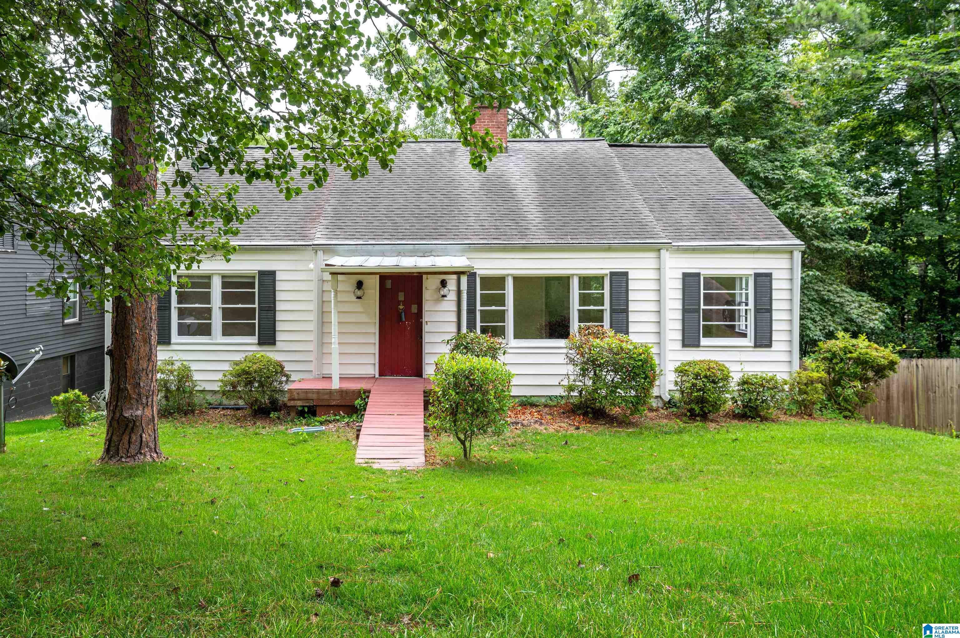 1903 Saulter Road Homewood, AL 35209 - Photo 3 of 50