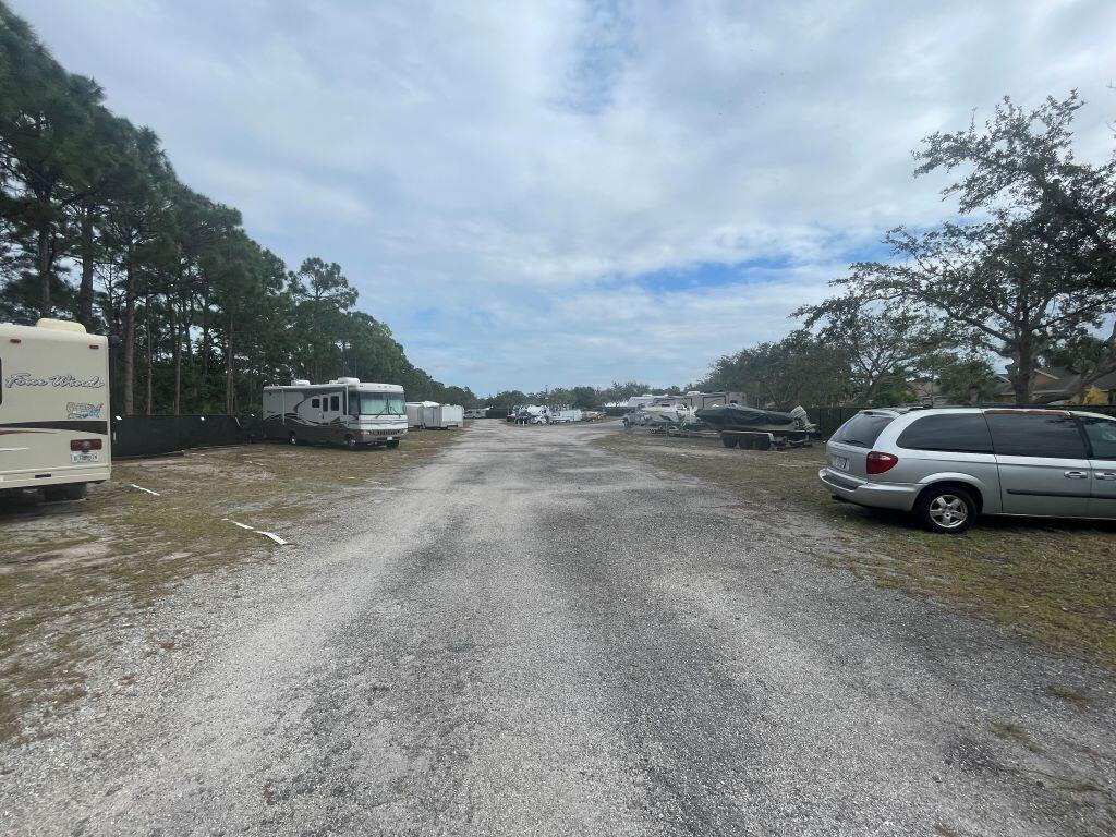 2588 Southwest Monarch Trail Stuart, FL 34997 - Photo 19 of 30 19