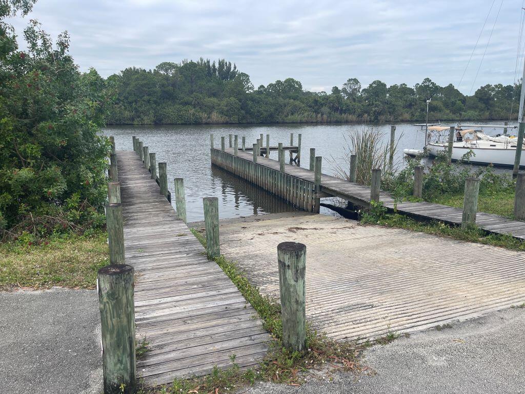2588 Southwest Monarch Trail Stuart, FL 34997 - Photo 26 of 30 26
