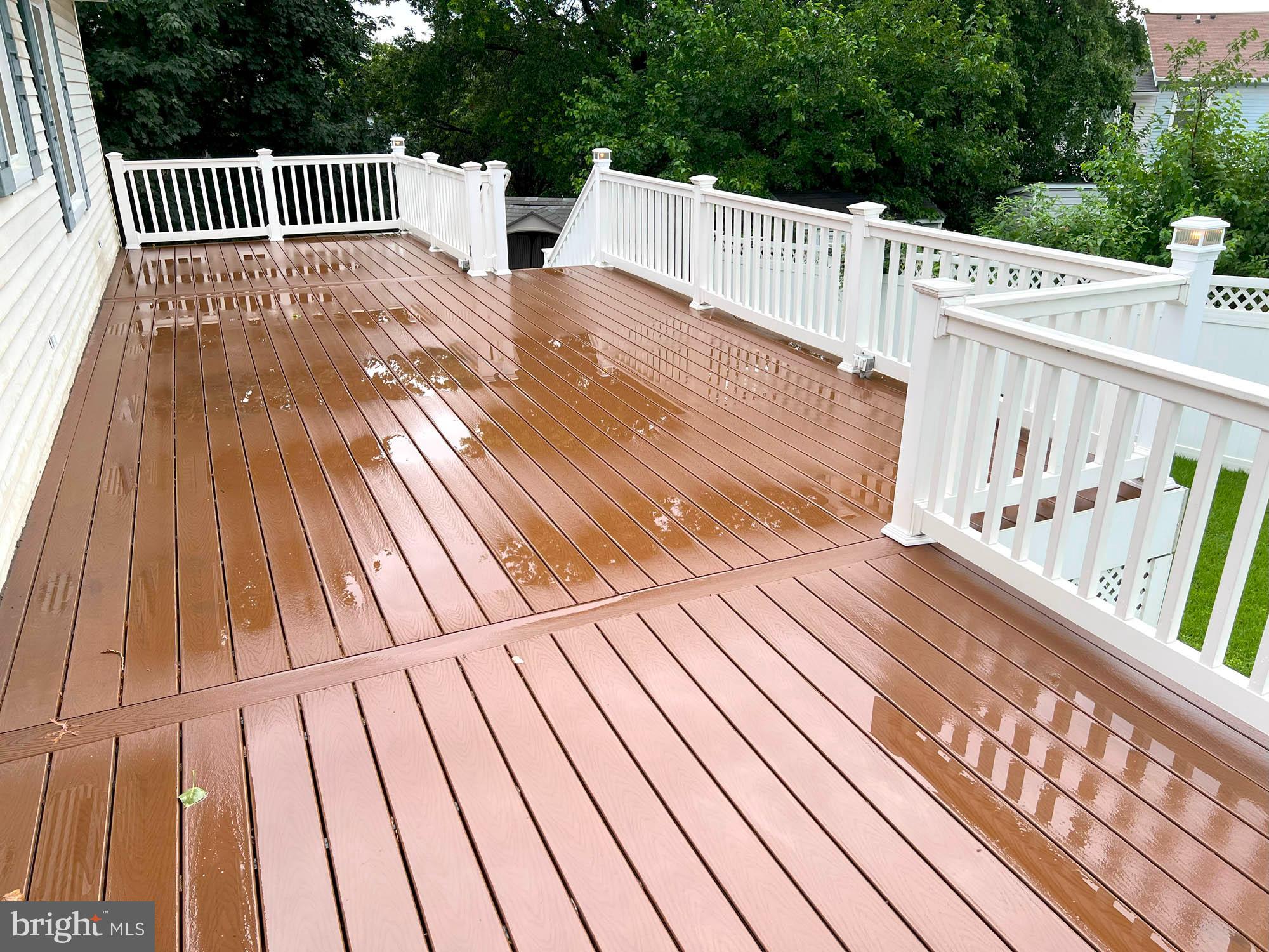 7024 Sollers Point Road Baltimore, MD 21222 - Photo 18 of 22 a view of deck