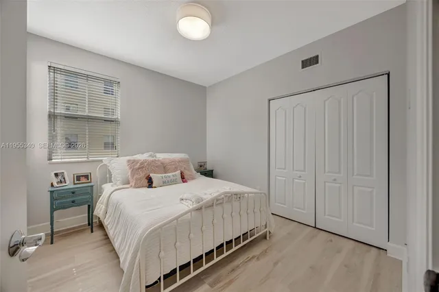 $949,900 | 7588 Southwest 102nd Street, Unit 203, Pinecrest, FL 33156