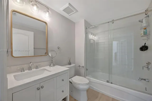 $949,900 | 7588 Southwest 102nd Street, Unit 203, Pinecrest, FL 33156