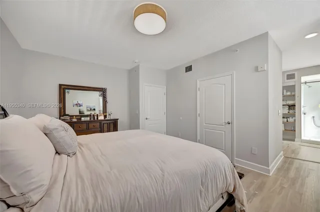 $949,900 | 7588 Southwest 102nd Street, Unit 203, Pinecrest, FL 33156