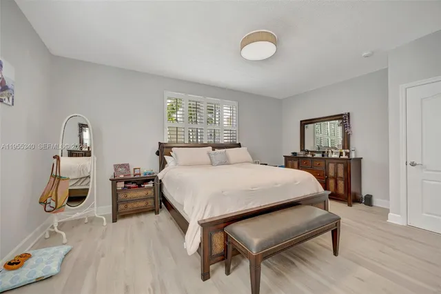 $949,900 | 7588 Southwest 102nd Street, Unit 203, Pinecrest, FL 33156