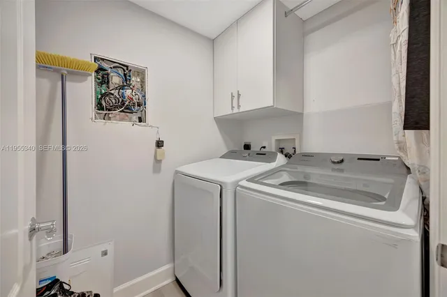 $949,900 | 7588 Southwest 102nd Street, Unit 203, Pinecrest, FL 33156