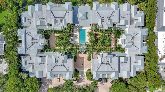 $949,900 | 7588 Southwest 102nd Street, Unit 203, Pinecrest, FL 33156