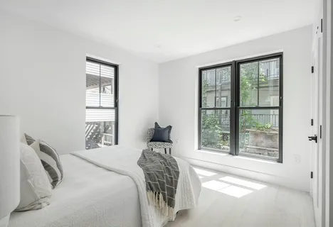 $1,095,000 | 3 South Whitney Street, Unit 2, Boston, MA 02120