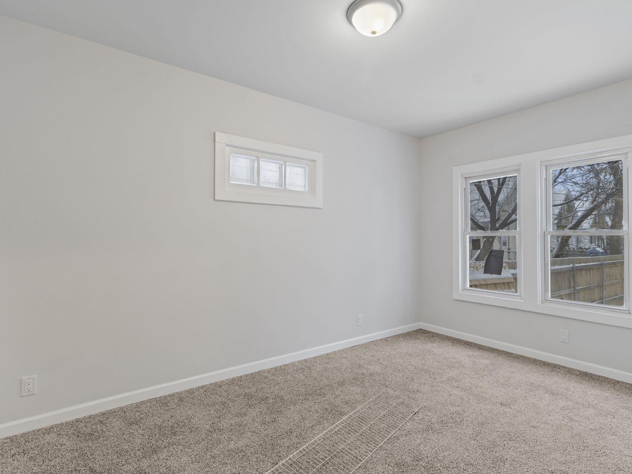 1818 West Nash Street Milwaukee, WI 53206 - Photo 5 of 34 11-web-or-mls-IMG_2730