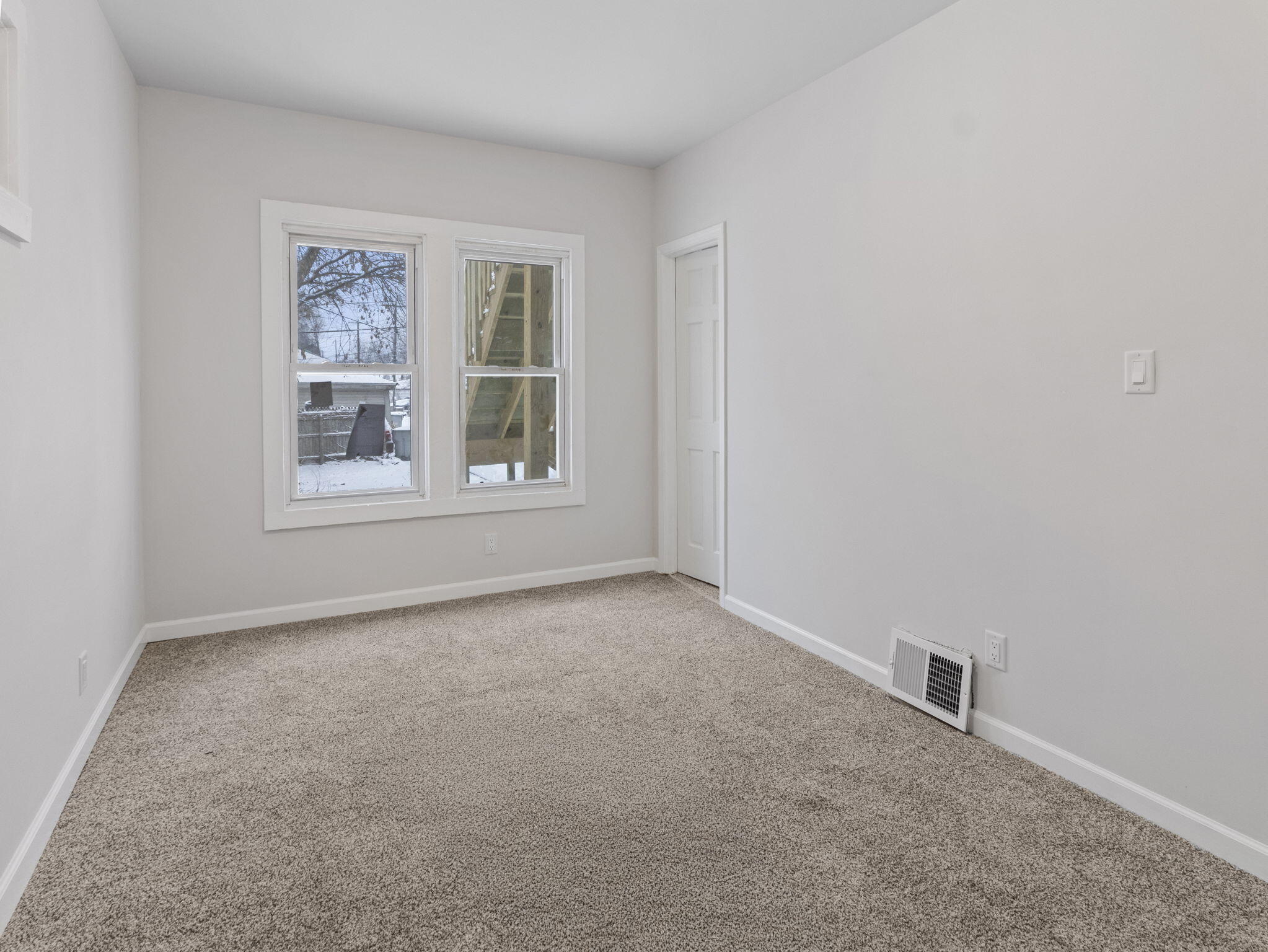 1818 West Nash Street Milwaukee, WI 53206 - Photo 7 of 34 13-web-or-mls-IMG_2736