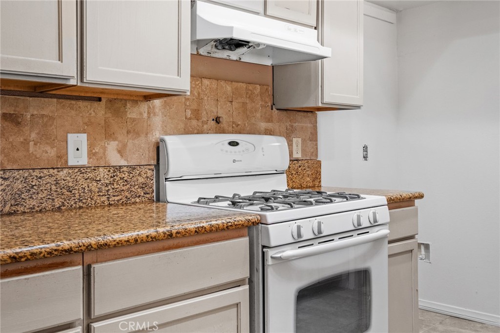 13372 Tutelo Road Apple Valley, CA 92308 - Photo 22 of 53