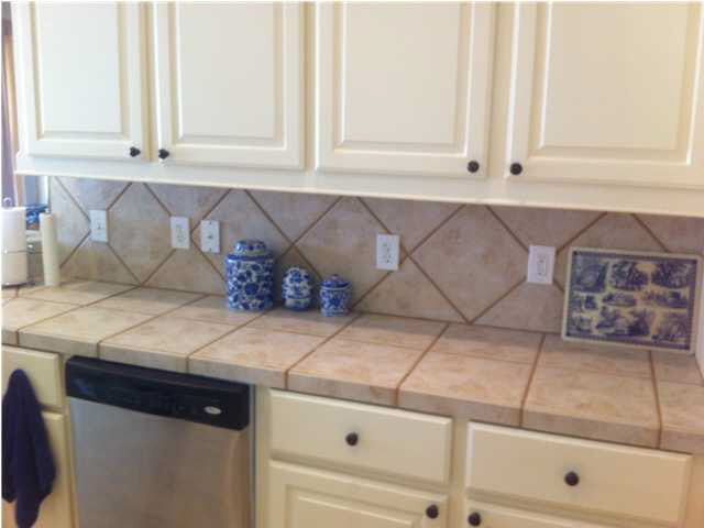 218 North Ridge Drive Madison, MS 39110 - Photo 10 of 23 S. S. dish washer.