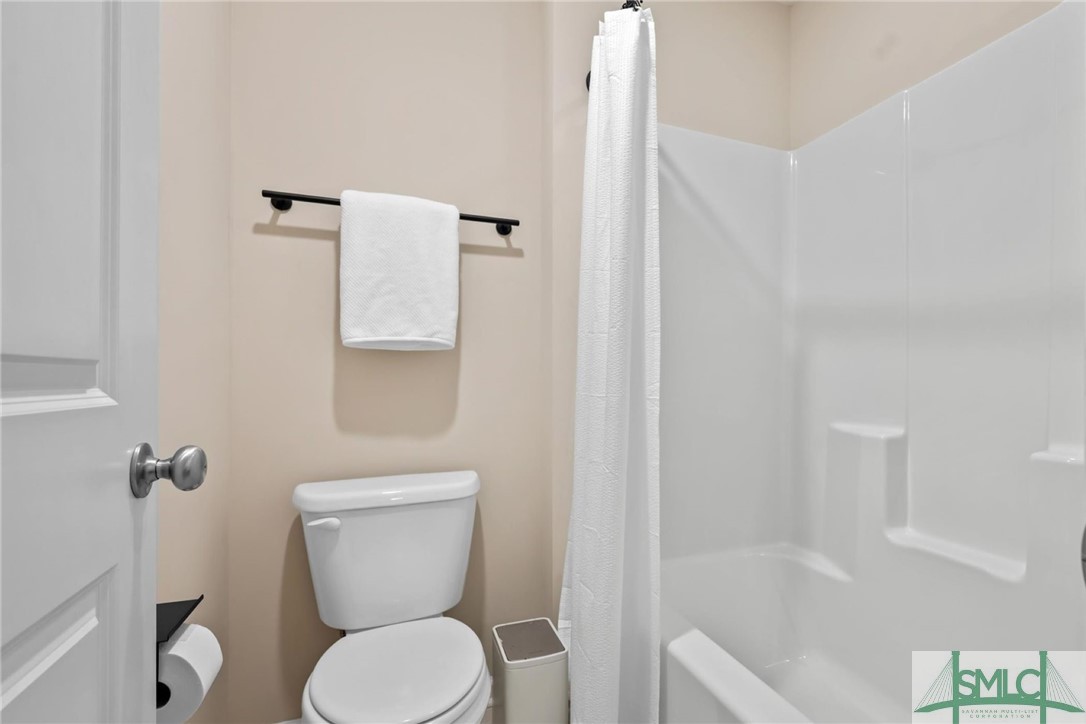138 Whitehaven Road Savannah, GA 31407 - Photo 21 of 37 Private water closet includes a shower over tub.