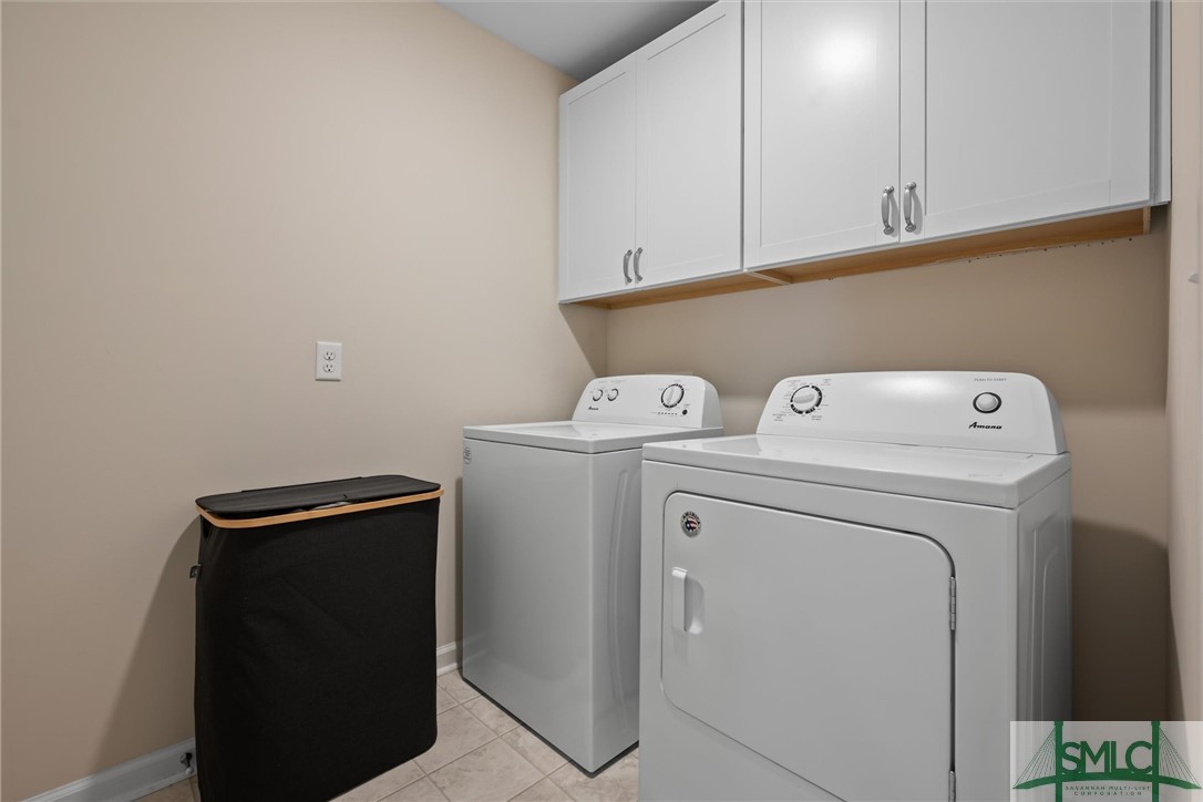 138 Whitehaven Road Savannah, GA 31407 - Photo 25 of 37 Separate laundry room with cabinetry.