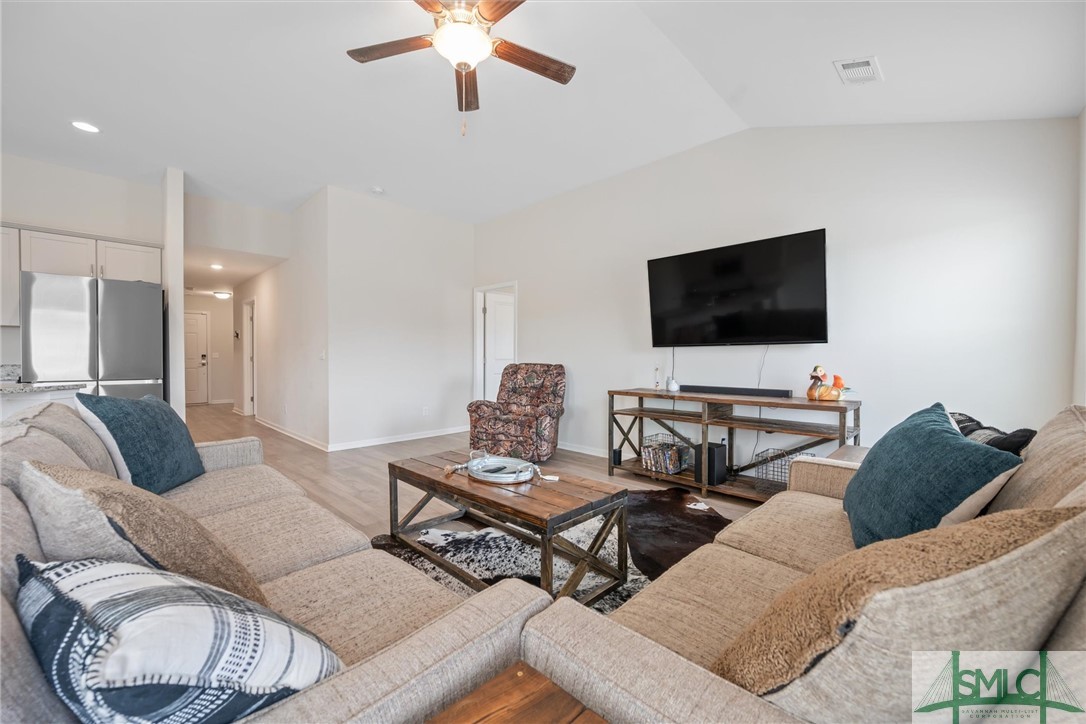 138 Whitehaven Road Savannah, GA 31407 - Photo 5 of 37 Kitchen is open to the great room.