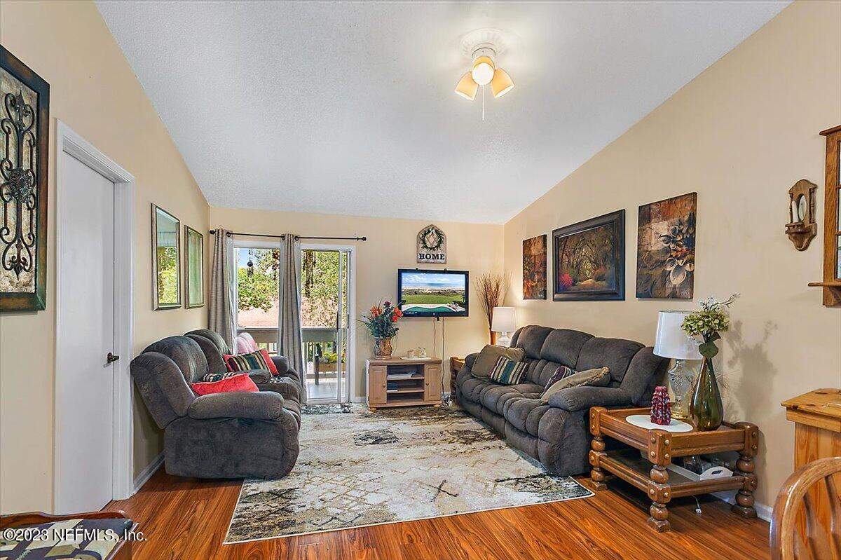 3270 Ricky Drive, Unit 2202 Jacksonville, FL 32223 - Photo 3 of 16 03-Living Room
