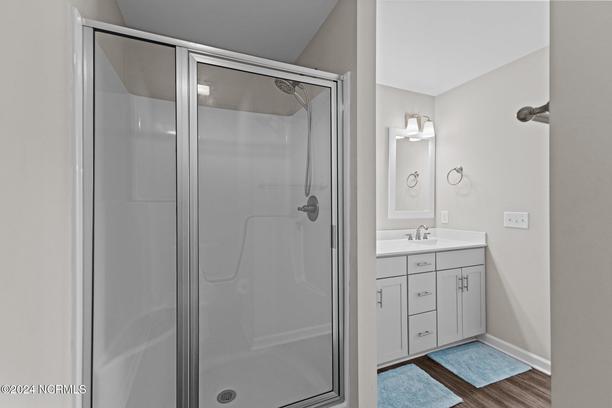 175 Old Murdoch Road, Unit 703 Morehead City, NC 28570 - Photo 22 of 39 Principal full private bath