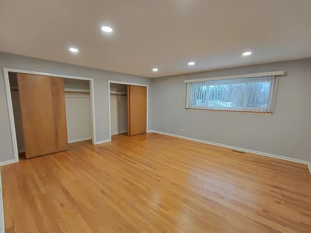 $2,500 | 2021 Walters Avenue, Northbrook, IL 60062