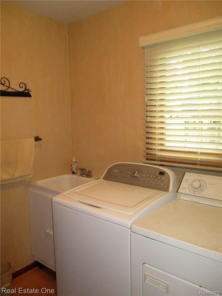 1991 Edgemont Court Rochester, MI 48306 - Photo 21 of 57 Laundry Room with Sink