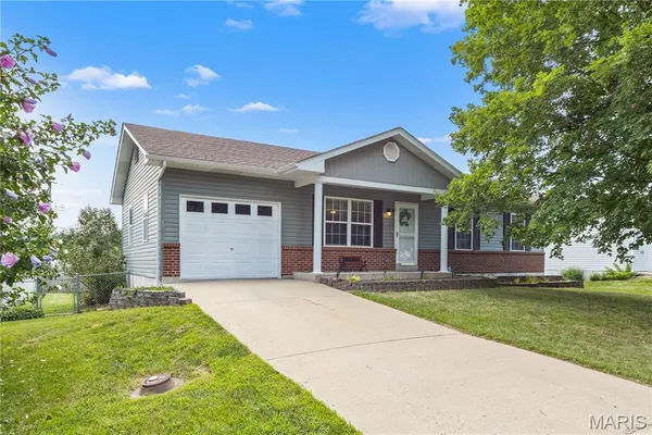 $254,900 | 814 Trojan Circle, Troy, MO 63379