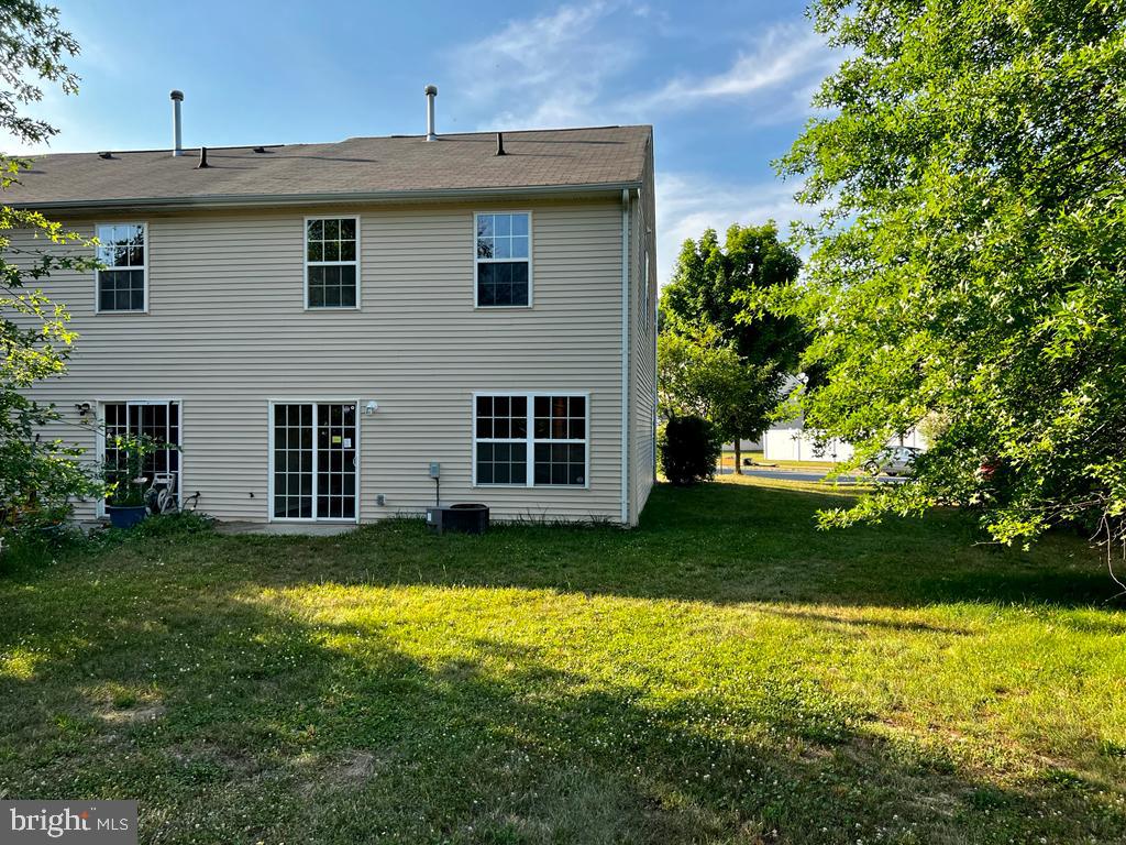 25 Meadow Rue Lane Sicklerville, NJ 08081 - Photo 8 of 13 Rear View