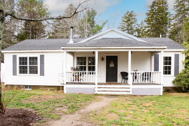 $459,000 | 392 Bay Road, Brooklin, ME 04616