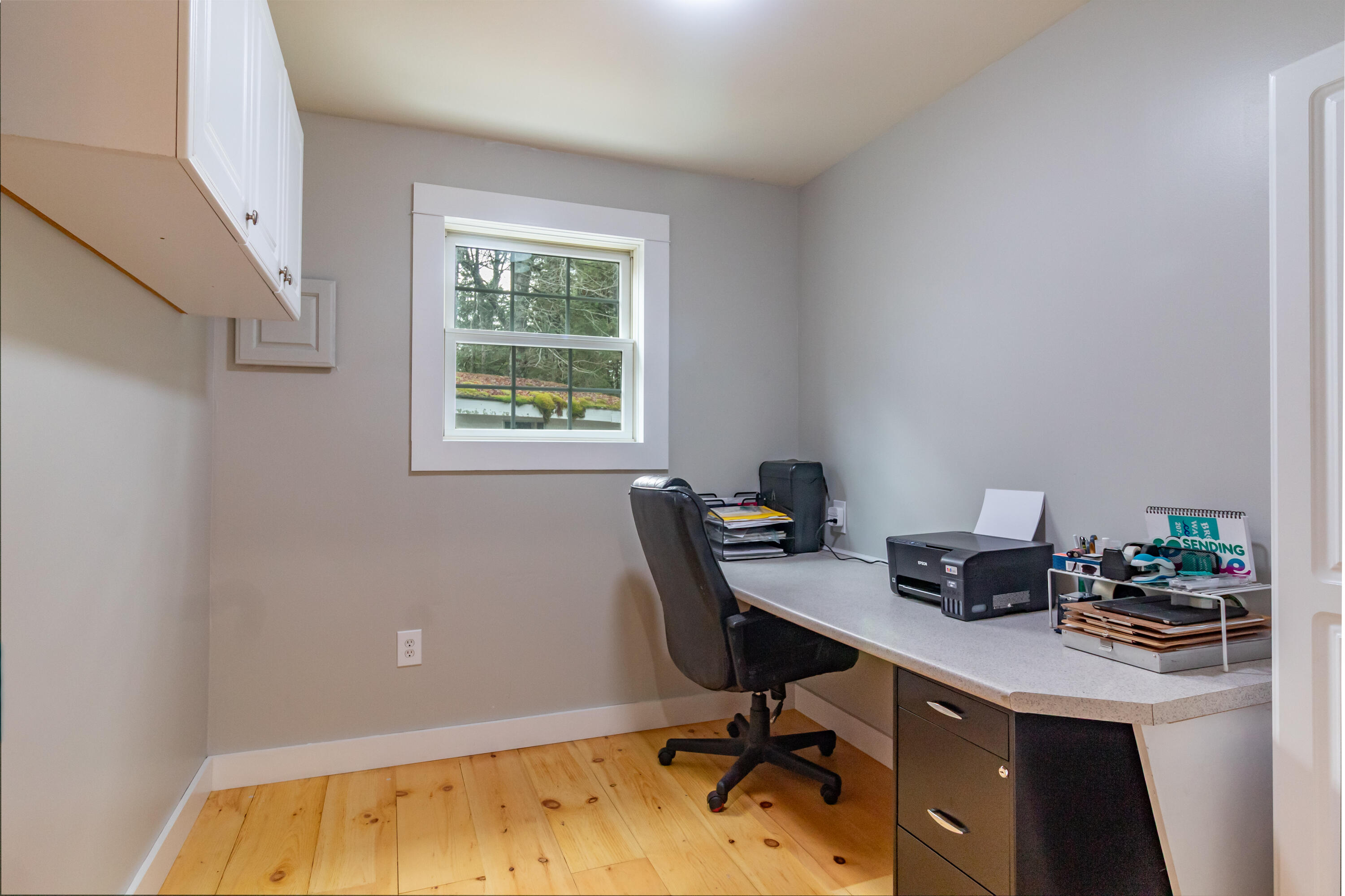 392 Bay Road Brooklin, ME 04616 - Photo 24 of 48 Office
