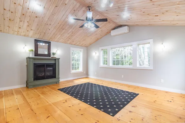 $418,000 | 392 Bay Road, Brooklin, ME 04616