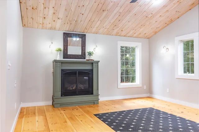 $459,000 | 392 Bay Road, Brooklin, ME 04616