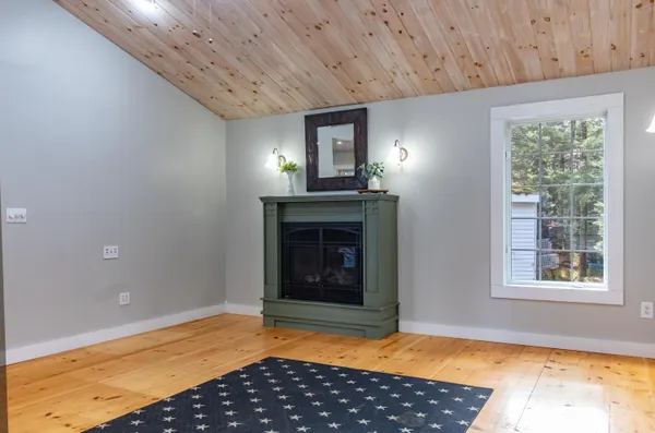 $418,000 | 392 Bay Road, Brooklin, ME 04616