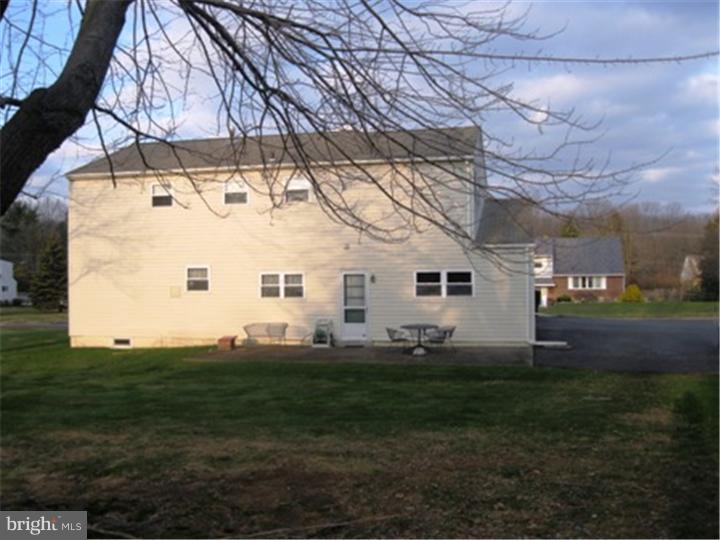 290 Beaver Road Southampton, PA 18966 - Photo 22 of 23 Gallery Image 22