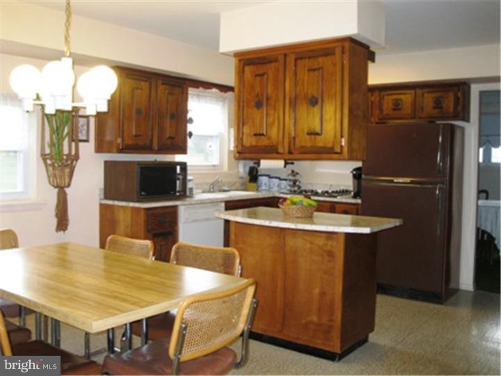 290 Beaver Road Southampton, PA 18966 - Photo 5 of 23 Gallery Image 5