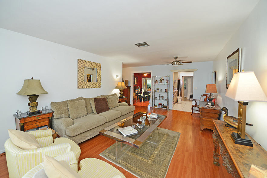 6989 Tiburon Circle, Unit 116 Boca Raton, FL 33433 - Photo 8 of 31 LIving Room