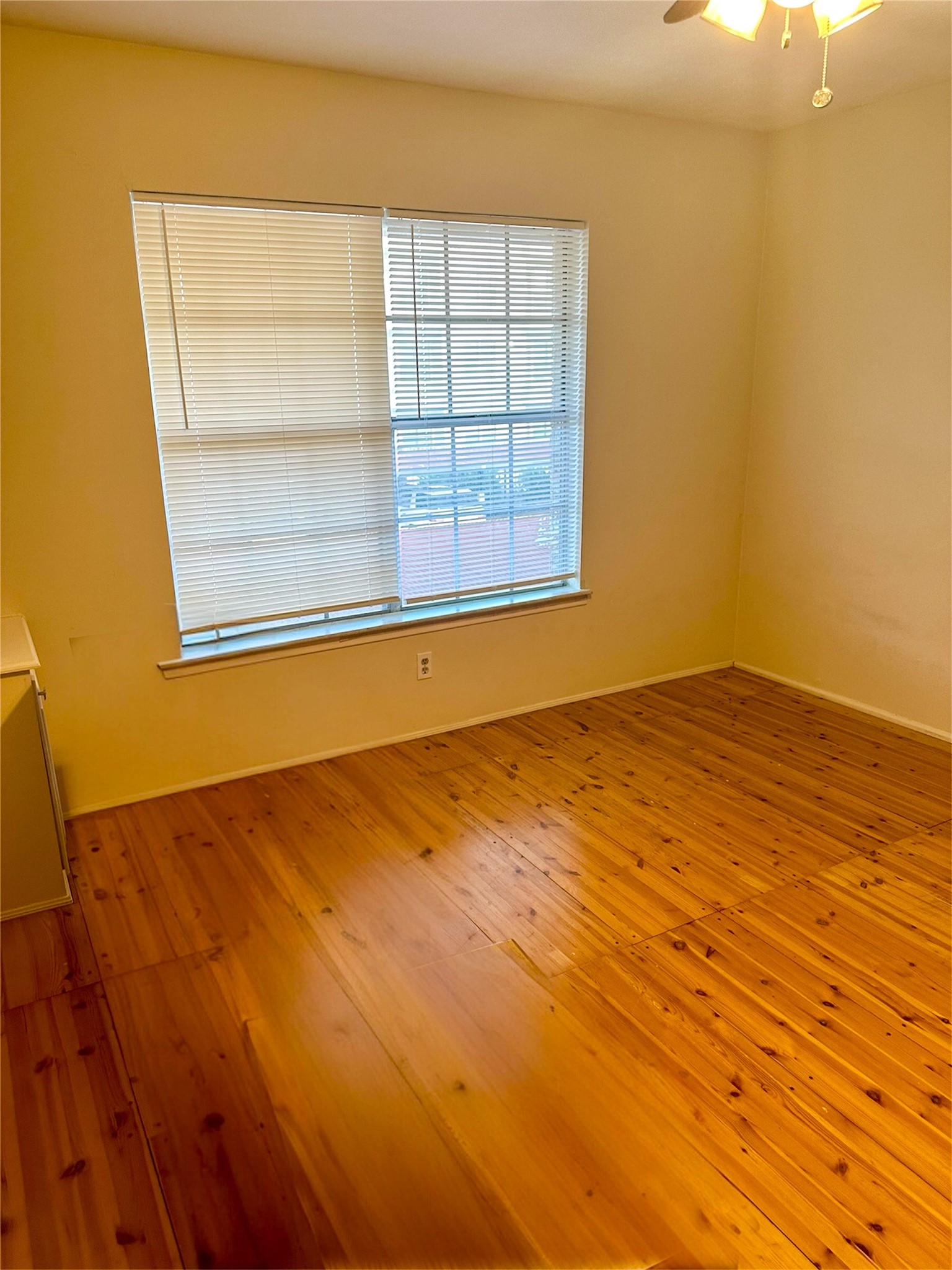7600 Burgoyne Road, Unit 240 Houston, TX 77077 - Photo 5 of 31 Bedroom
