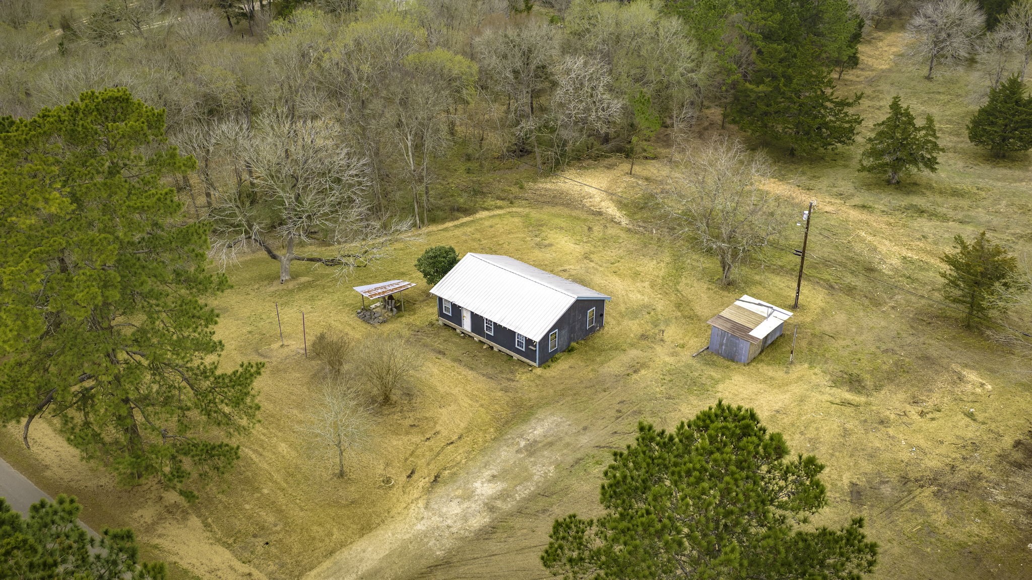 24784 Bailey Grove Road Montgomery, TX 77356 - Photo 19 of 25 a bathroom with a sink