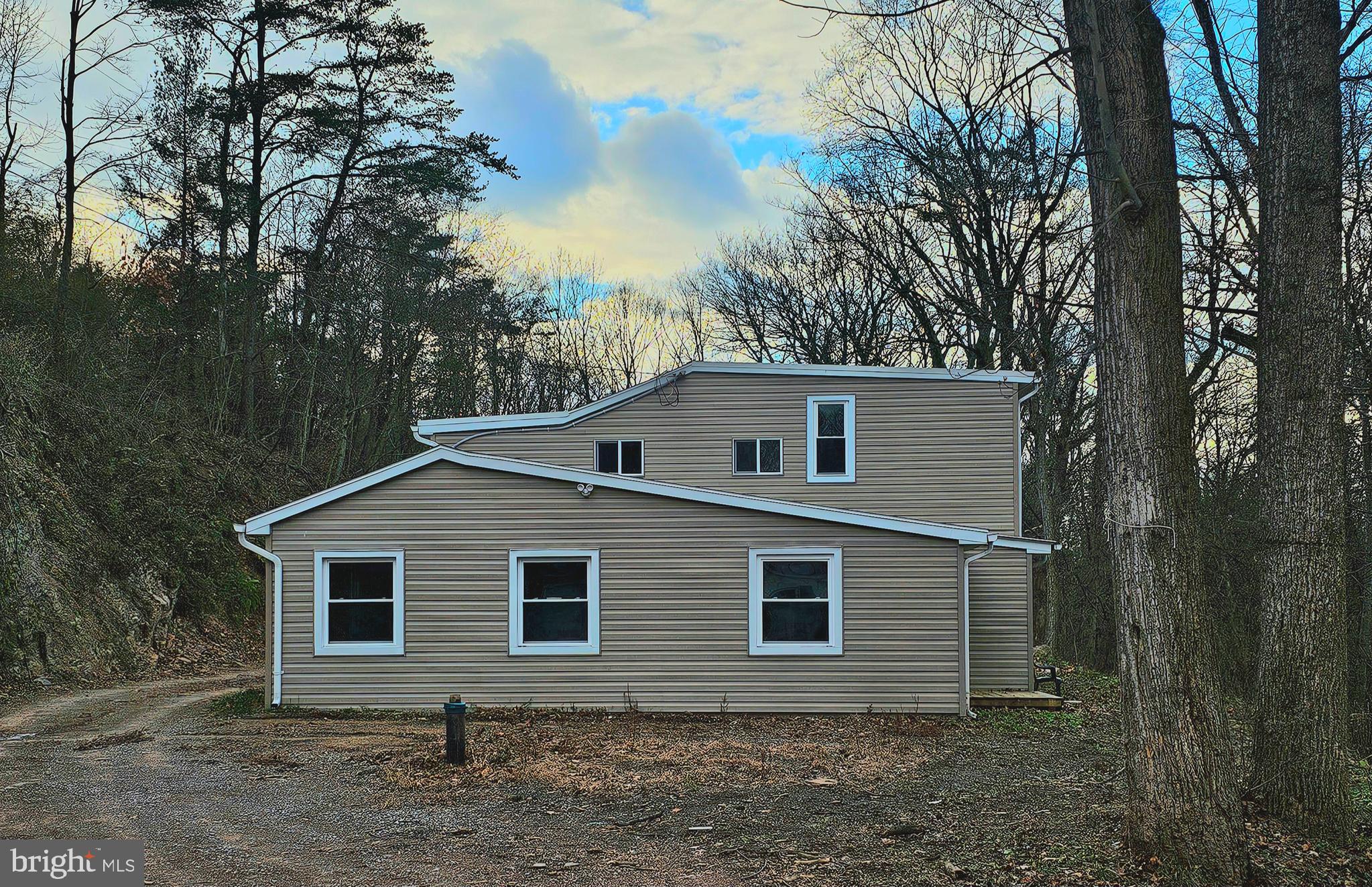 14 Morris Road Duncannon, PA 17020 - Photo 4 of 25 Gallery Image 4