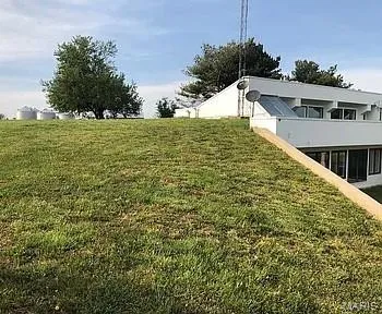 $425,000 | 1429 North 700 Street, Vandalia, IL 62471