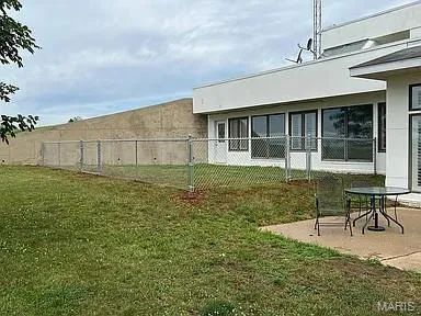 $425,000 | 1429 North 700 Street, Vandalia, IL 62471