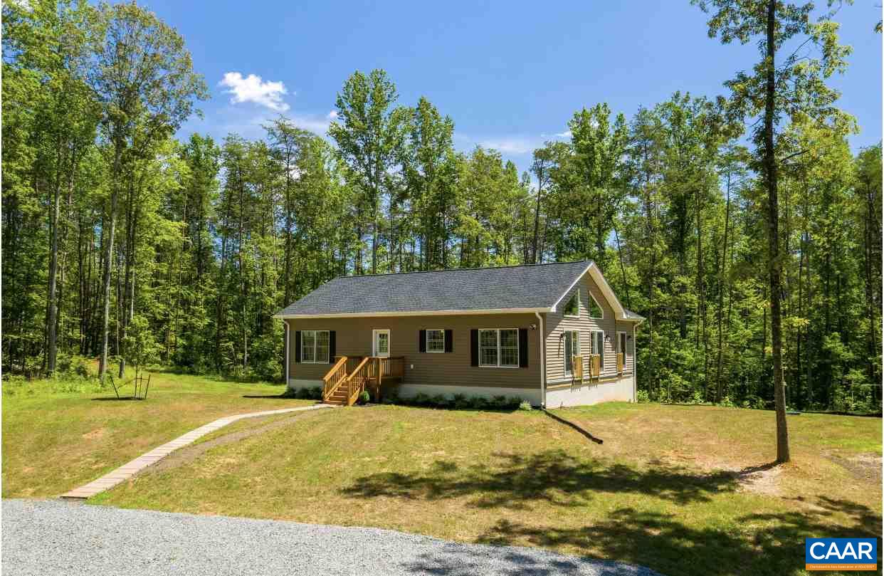 3564 Ridgeview Road Reva, VA 22735 - Photo 12 of 50 a front view of a house with a yard